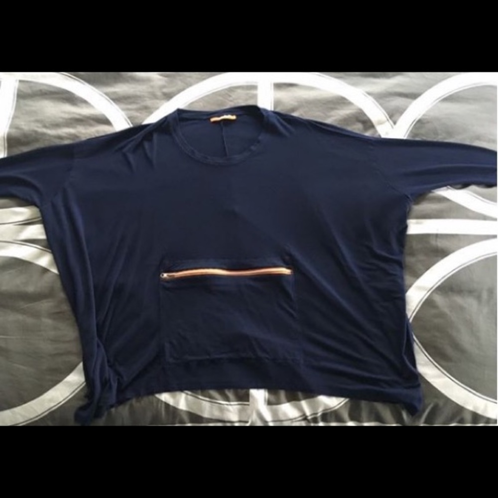 Molly Ades maternity nursing shirt/poncho